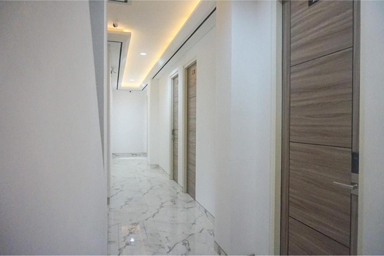 فندق Reddoorz Near Araya Family Club House مالانغ المظهر الخارجي الصورة